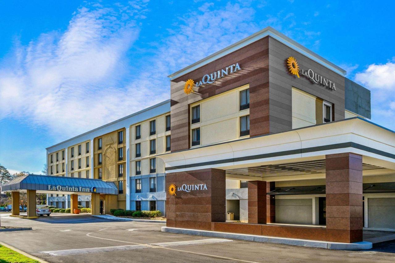 La Quinta Inn By Wyndham Columbia Se Fort Jackson Exterior photo